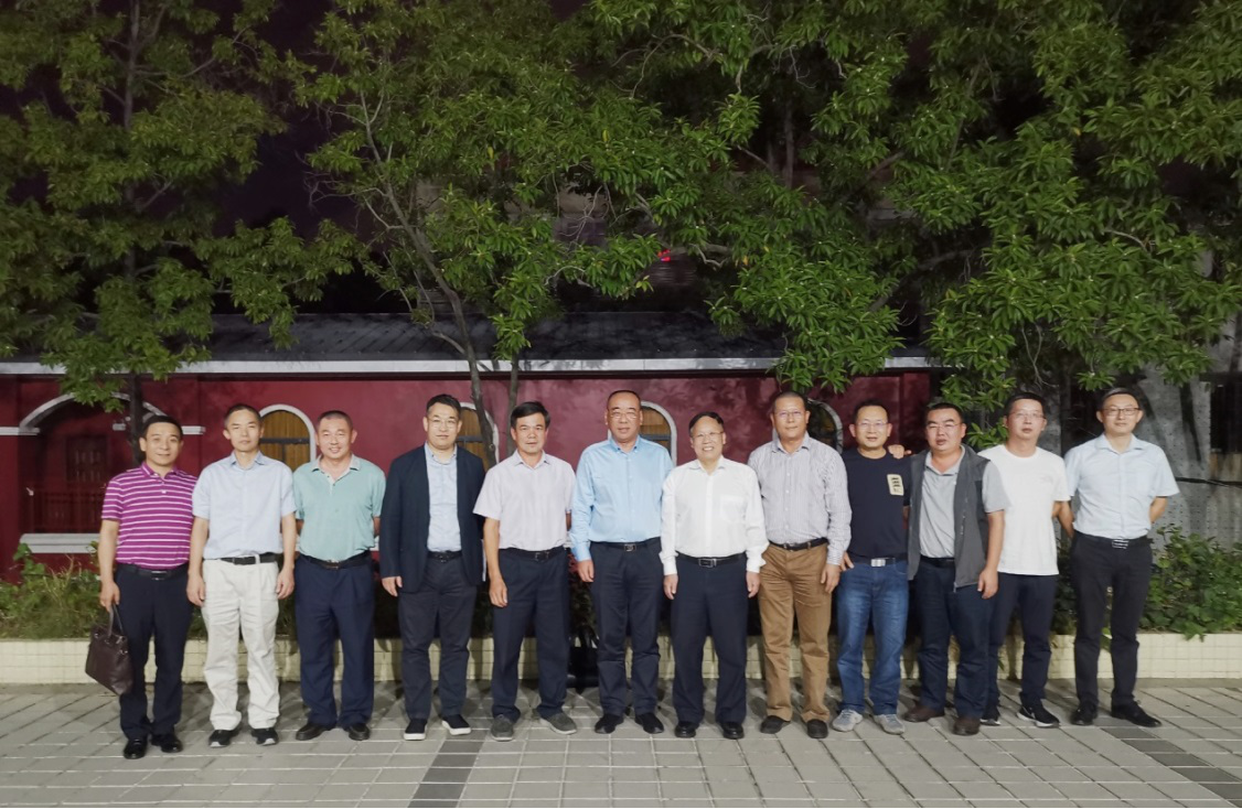 深化戰(zhàn)略合作 促進互利共贏 ——黃埔文沖公司領(lǐng)導帶隊參加保利長大座談交流會